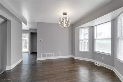 1239 E 168th Street, Loveland, OH 44110 - Photo 5