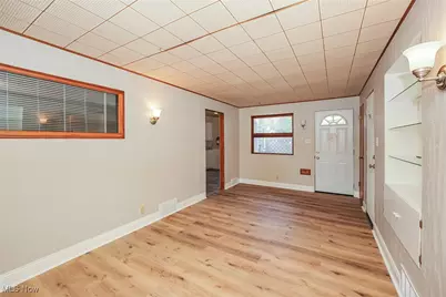 962 Iona Avenue, Akron, OH 44314 - Photo 3