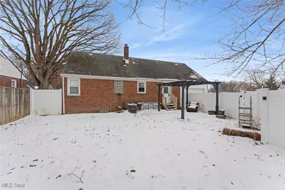 839 37th Street NW, Canton, OH 44709 - Photo 5