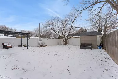 839 37th Street NW, Canton, OH 44709 - Photo 9