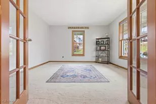 1621 Lakewood Cir, Washington, WV 26181 - Photo 9