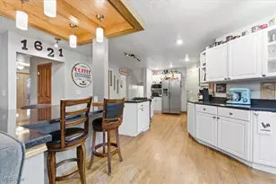1621 Lakewood Cir, Washington, WV 26181 - Photo 13