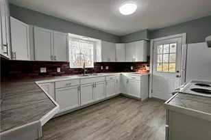 2526 Valley View Dr, Belpre, OH 45714 - Photo 15
