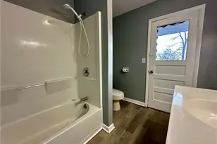 2526 Valley View Dr, Belpre, OH 45714 - Photo 29