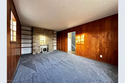 2526 Valley View Drive, Belpre, OH 45714 - Photo 7