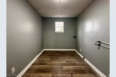 2526 Valley View Drive, Belpre, OH 45714 - Photo 17