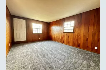 2526 Valley View Drive, Belpre, OH 45714 - Photo 13