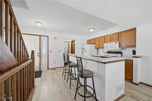 758 Beverly Ave, Canal Fulton, OH 44614 - Photo 9