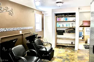 565 S Meridian Rd, Youngstown, OH 44509 - Photo 9