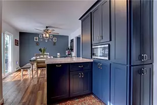 411 Oaknoll Dr, Amherst, OH 44001 - Photo 11