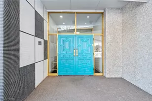 275 N Portage Path, Akron, OH 44303 - Photo 5