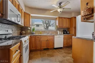 416 Rockys Run Rd, Akron, OH 44319 - Photo 21