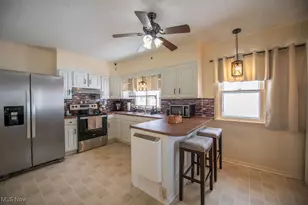 309 Donahey Ave NE, New Philadelphia, OH 44663 - Photo 21