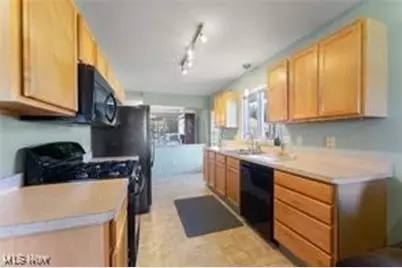 603 S Raccoon Road #9, Austintown, OH 44515 - Photo 7