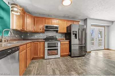 552 Hudson Avenue, Akron, OH 44306 - Photo 11