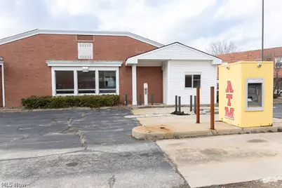2911 Youngstown Road SE, Warren, OH 44484 - Photo 3