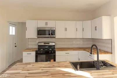 214 N Bentley Avenue, Niles, OH 44446 - Photo 9