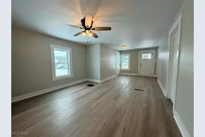 911 Merrick Avenue, Zanesville, OH 43701 - Photo 15