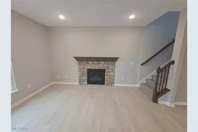 3375 Buckeye Trail, Green, OH 44685 - Photo 5