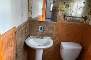 1700 Karg Dr, Akron, OH 44313 - Photo 9