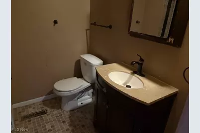 1700 Karg Drive, Akron, OH 44313 - Photo 15