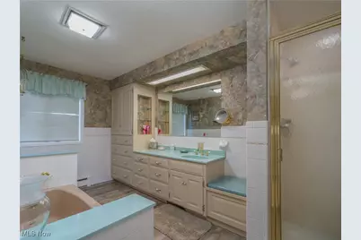 264 Pleasant Valley Road NW, Sugarcreek, OH 44681 - Photo 31