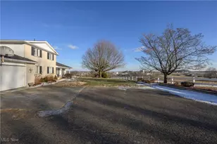 264 Pleasant Valley Rd NW, Sugarcreek, OH 44681 - Photo 5