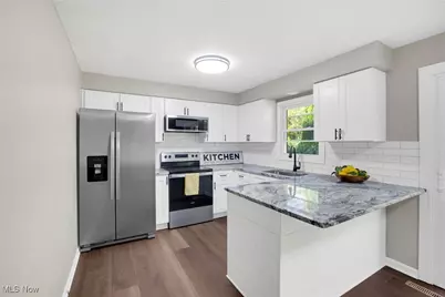 3863 Heckman Street NW, Uniontown, OH 44685 - Photo 5