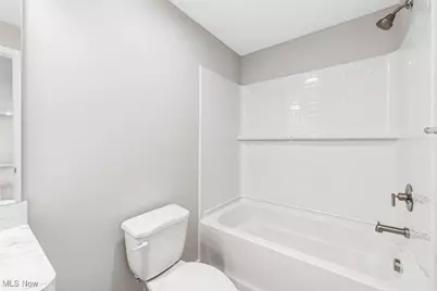 3382 Buckeye Trail, Green, OH 44685 - Photo 17