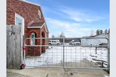 4242 McCartney Road, Lowellville, OH 44436 - Photo 19