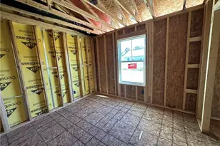 430 Honeycrisp Dr NE, Louisville, OH 44641 - Photo 9