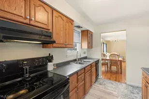 29819 Sutton Dr, North Olmsted, OH 44070 - Photo 21