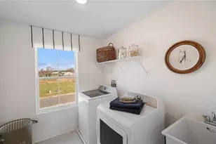 2963 McIntosh Dr NE, Louisville, OH 44641 - Photo 9