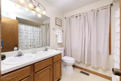 5162 Johnnycake Ridge NE, Canton, OH 44705 - Photo 41