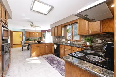 5162 Johnnycake Ridge NE, Canton, OH 44705 - Photo 17