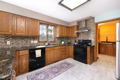 5162 Johnnycake Ridge NE, Canton, OH 44705 - Photo 15