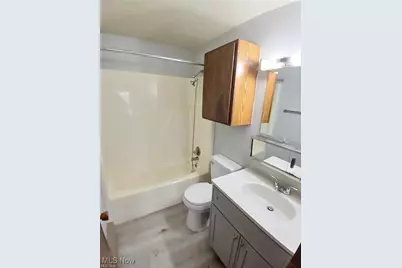 31 1/2 Elm Street #A2, Struthers, OH 44471 - Photo 11