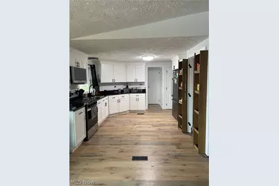 208 Jefferson Boulevard, Mingo Junction, OH 43938 - Photo 7