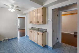 23211 Fernwood Dr, Beachwood, OH 44122 - Photo 13