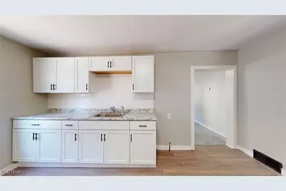 7815 Eve Avenue, Loveland, OH 44102 - Photo 9