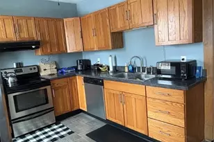 913 Foster Ave, Cambridge, OH 43725 - Photo 9