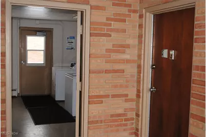 501 Tollis Parkway, Grandview Heights, OH 44147 - Photo 11