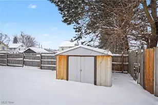 779 Kling St, Akron, OH 44311 - Photo 31