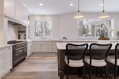 17421 Rambling Creek Trail, Chagrin Falls, OH 44023 - Photo 11