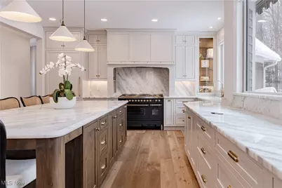 17421 Rambling Creek Trail, Chagrin Falls, OH 44023 - Photo 15