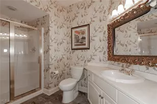 26 Haskell Dr, Bratenahl, OH 44108 - Photo 27