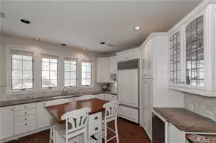 26 Haskell Dr, Bratenahl, OH 44108 - Photo 13