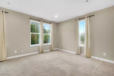 316 E Reno Drive, Louisville, OH 44641 - Photo 3