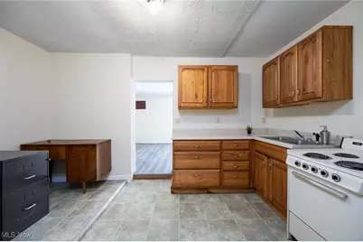 851 Cleveland Avenue, Orrville, OH 44667 - Photo 17