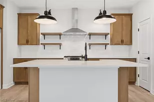 2164 Myla Wy, Amherst, OH 44001 - Photo 7